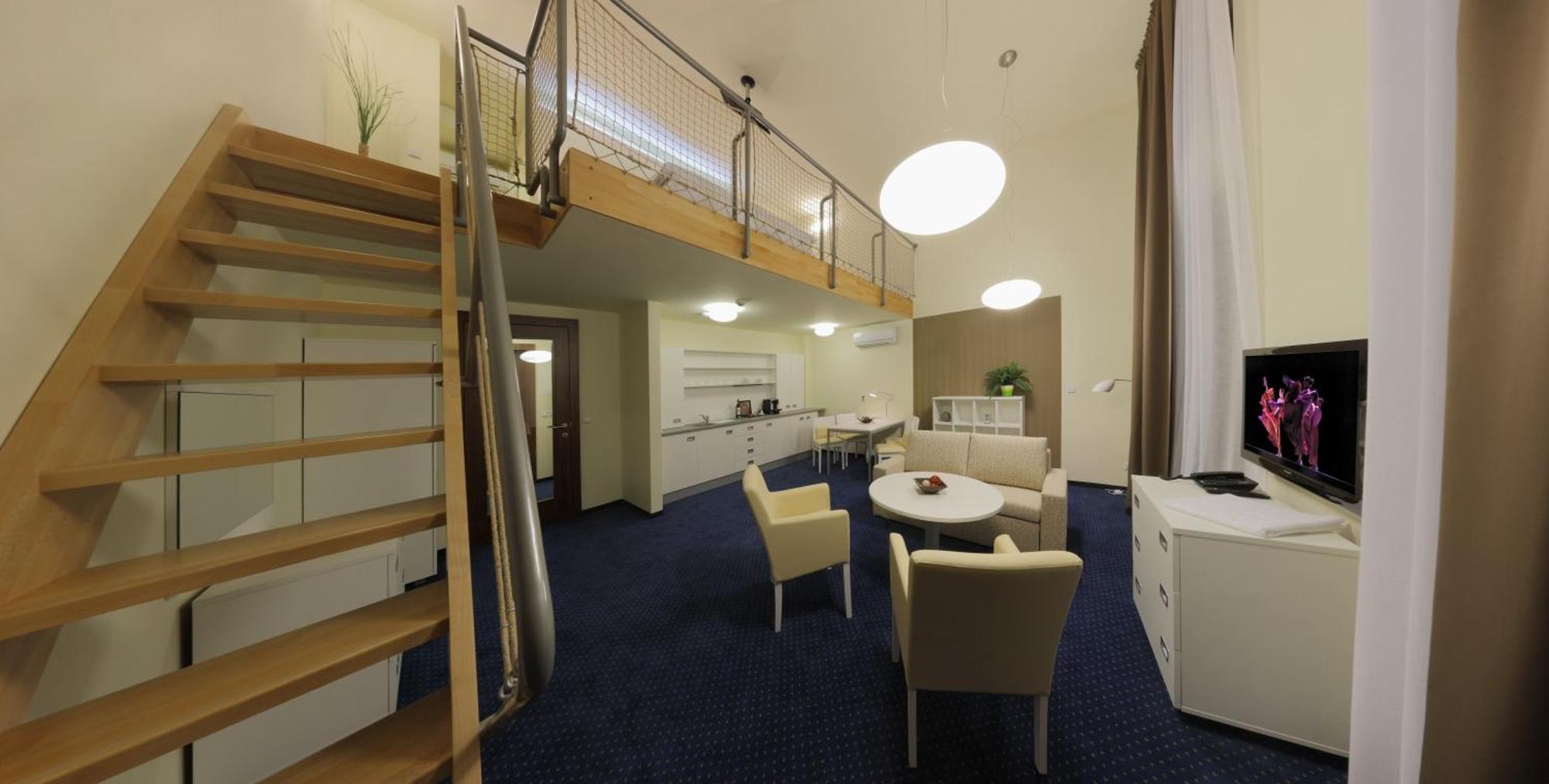 Esmarin Wellness Hotel Mnisek pod Brdy Luaran gambar