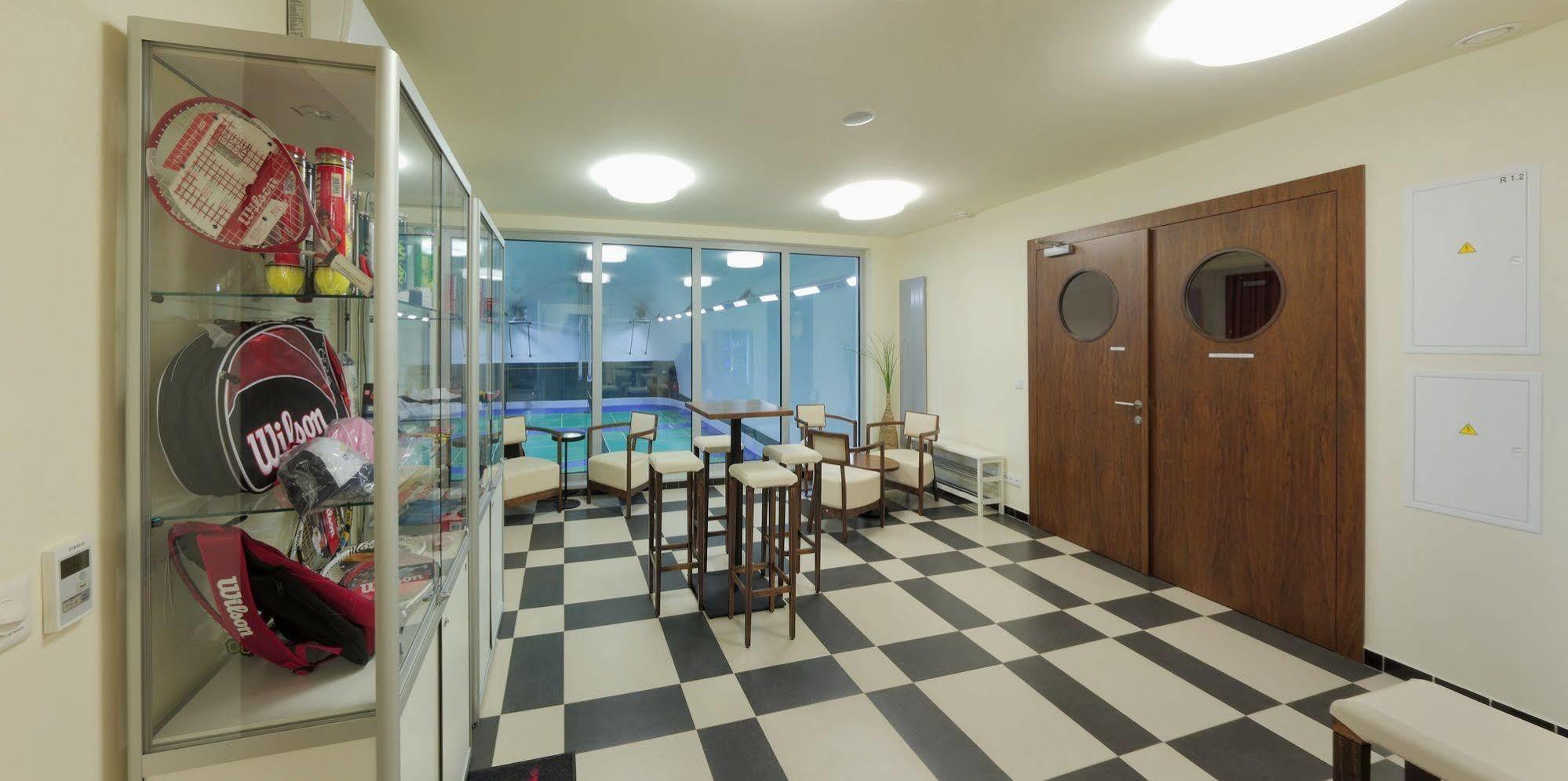 Esmarin Wellness Hotel Mnisek pod Brdy Luaran gambar